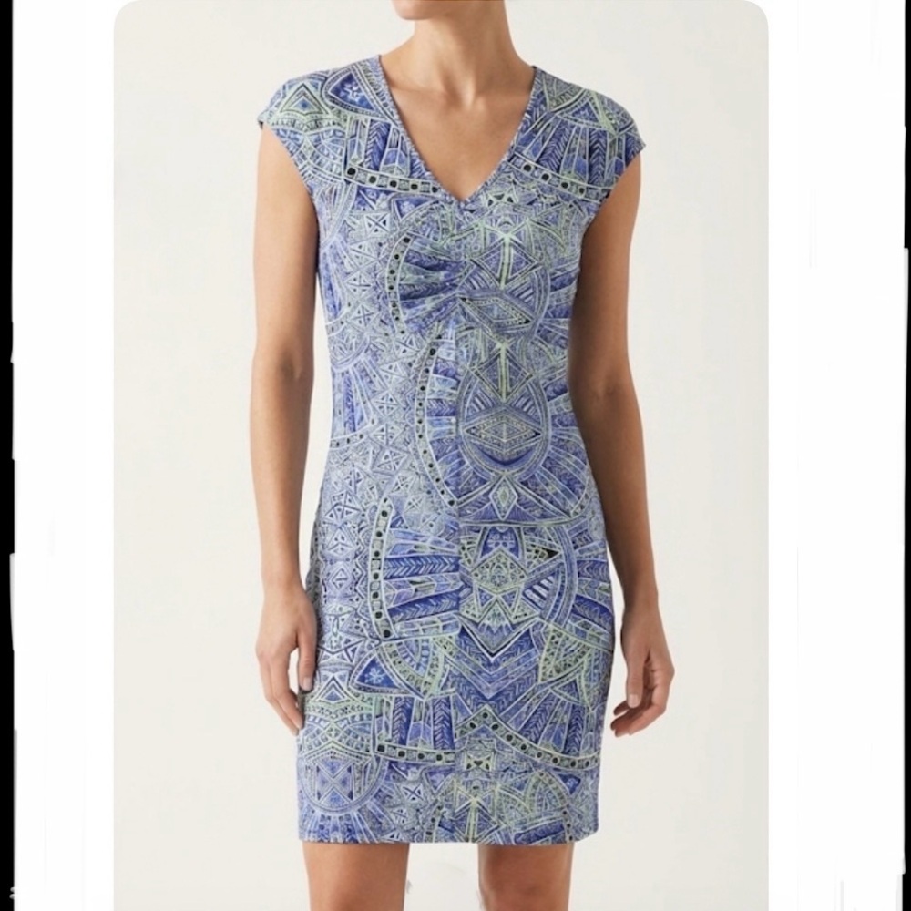 Title Nine Blue Geometric V Neck Stretch Sleeveless Athleisure Dress SMALL